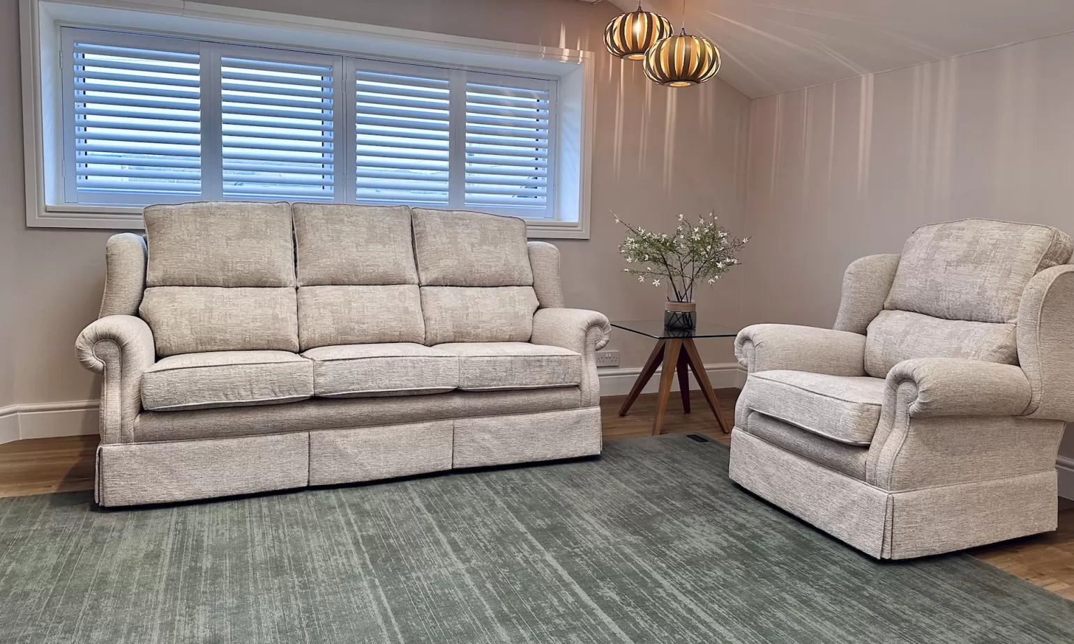 Our most popular and traditionally designed range of sofas and chairs providing the ultimate in comfort and style. The high backs are supported with wings, and extra lumbar support is given with a split back cushion. The Eaton is a favourite choice, and has a lot of attention to detail.
